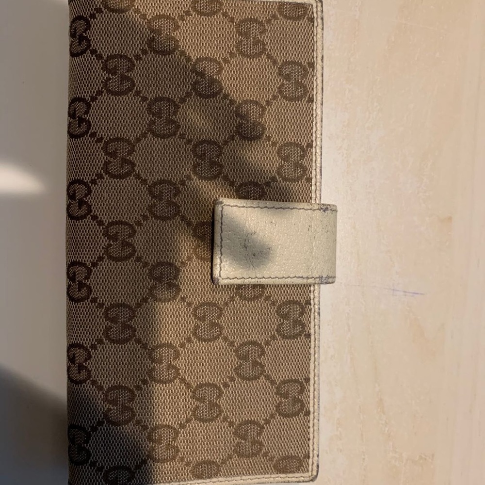 Gucci wallet